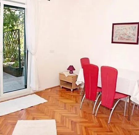 Apartmán With A Parking Space