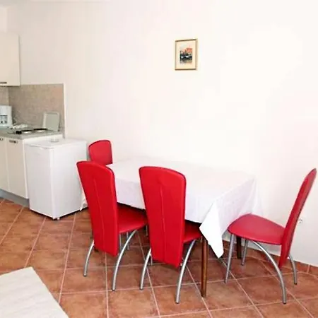With A Parking Space * Vrboska
